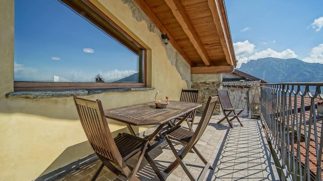 Chalet La Terrazza Vista Lago Bellano Exterior photo